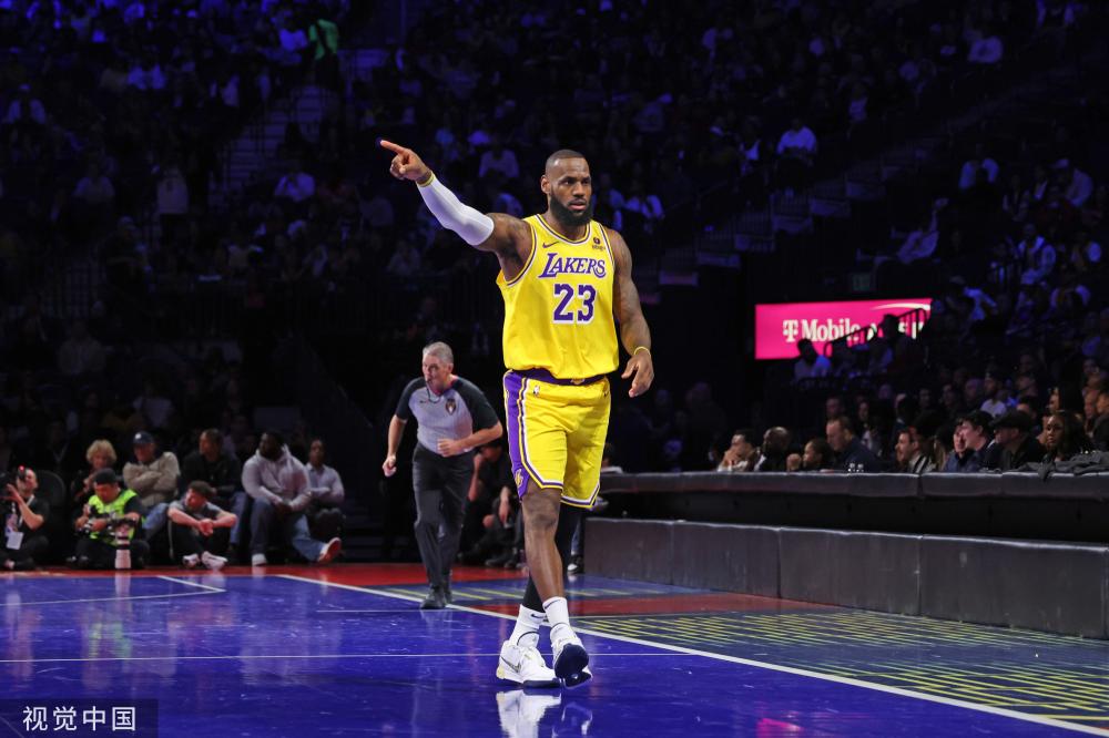 两名首发外 两名首发外